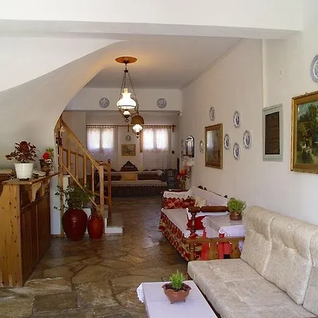 Christos 3* سكوبيلوس تاون