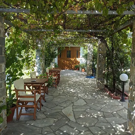 Christos 3* سكوبيلوس تاون