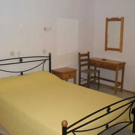 Konukevi Christos 3*