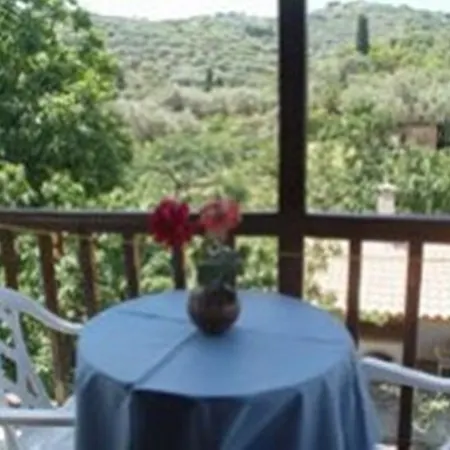 Konukevi Christos 3*