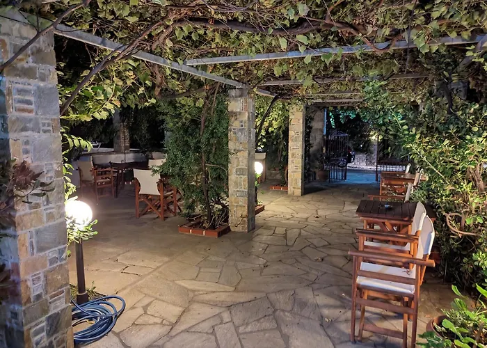 Christos סקופלוס טאון